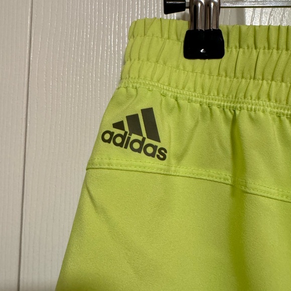 NWT ADIDAS PULSE LIME PACER SNAP RUNNING TRAINING GYM SHORTS WOMENS SZ SMALL - Picture 10 of 13